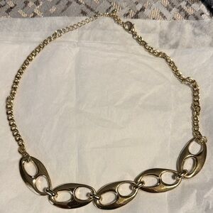 Chic Gold Link Necklace